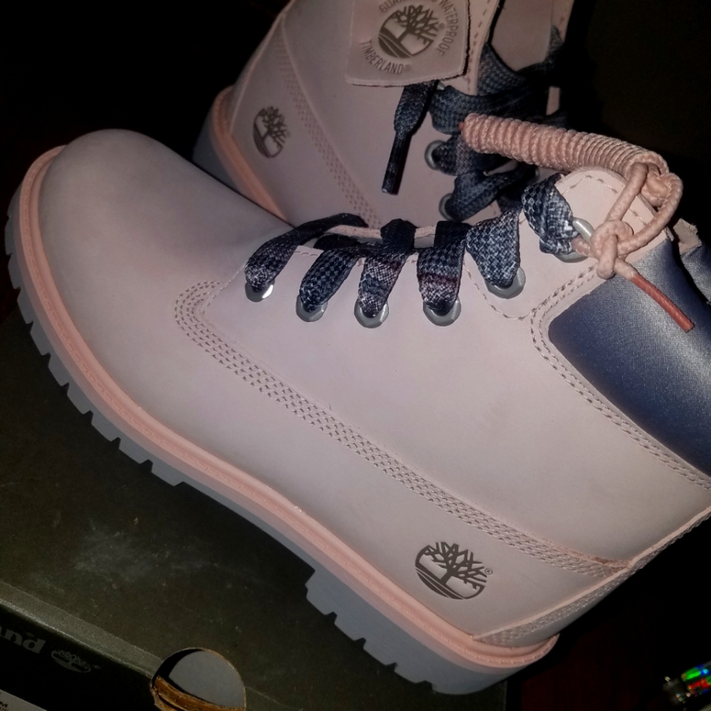 women pink & Grey Timberland boots